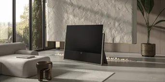 ICONIC I 65 Dzięki kultowej kolekcji Loewe możesz stworzyć własną spersonalizowaną ikonę projektu telewizora.